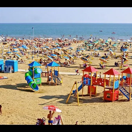 Seafront - Cosy - Private Beach Place Included By Beahost *